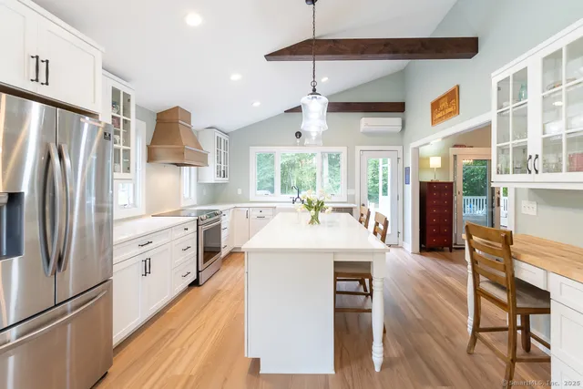 $1,125,000 | 147 Pequot Avenue, Groton, CT 06355