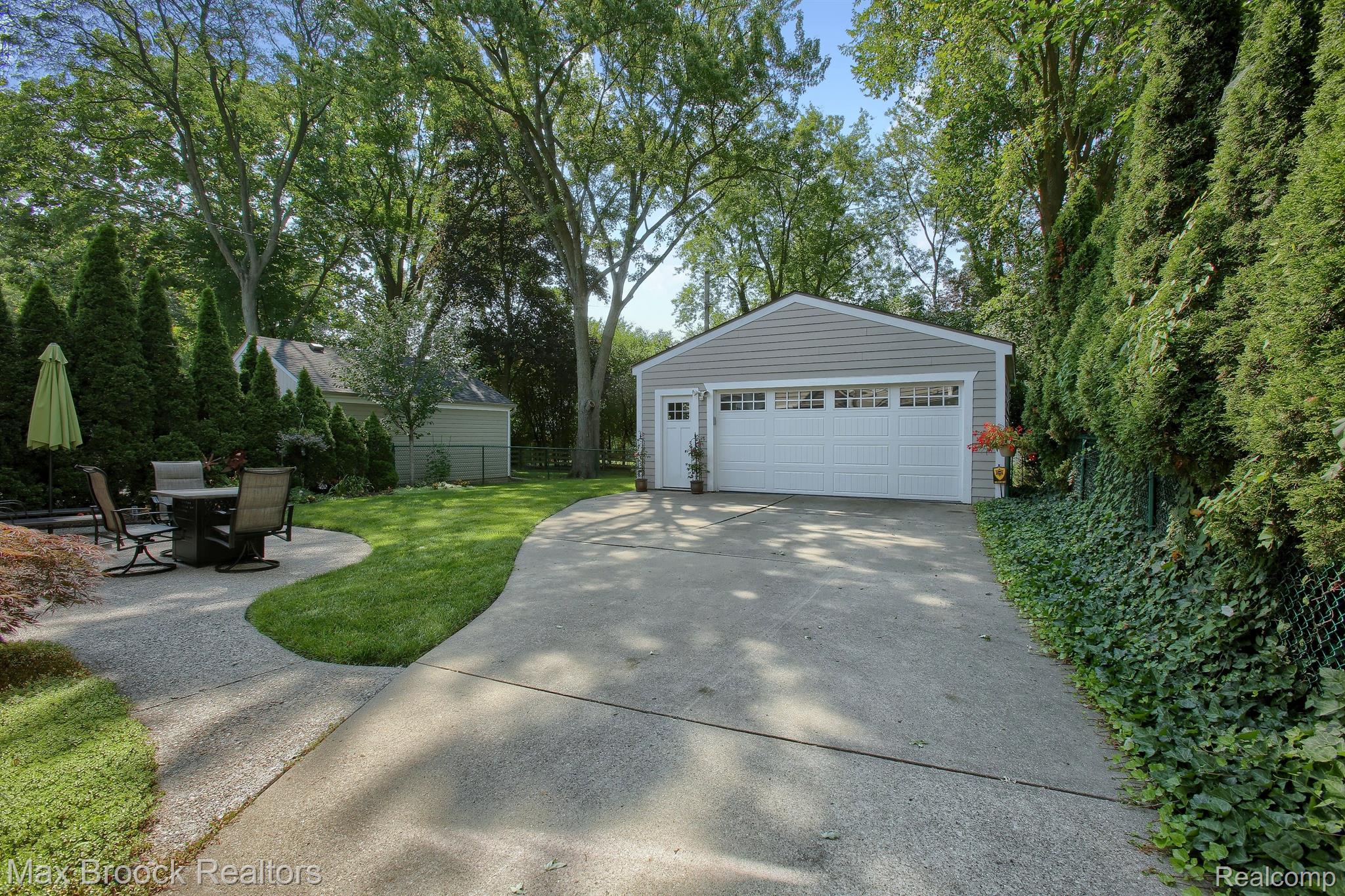 2378 Pembroke Road Birmingham, MI 48009 - Photo 34 of 35 Gallery Image 34