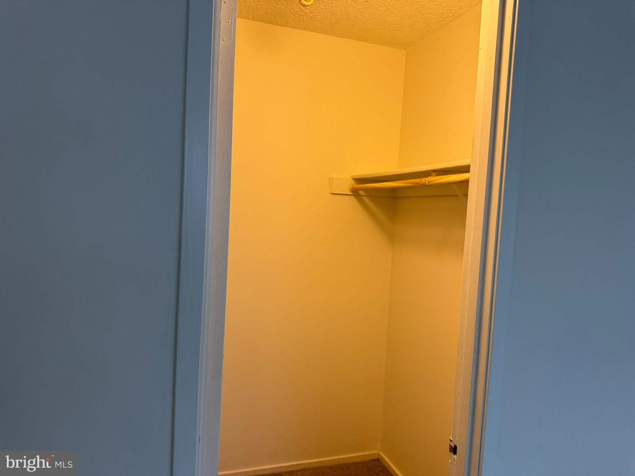 5911 Edsall Road, Unit 601 Alexandria, VA 22304 - Photo 9 of 14 a view of a bathroom