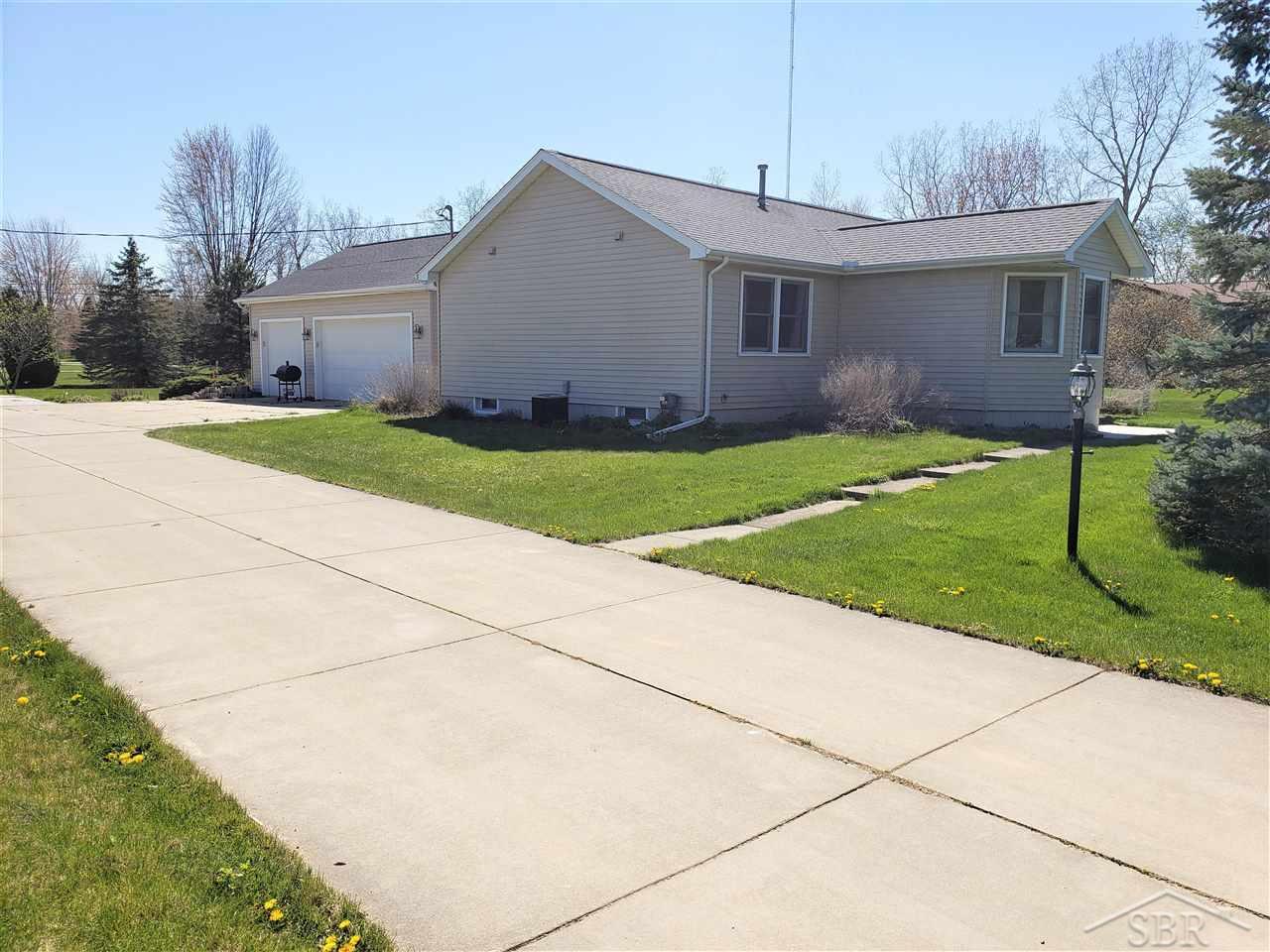 1467 West Willard Road Birch Run, MI 48415 - Photo 21 of 24 50040198-20.JPG