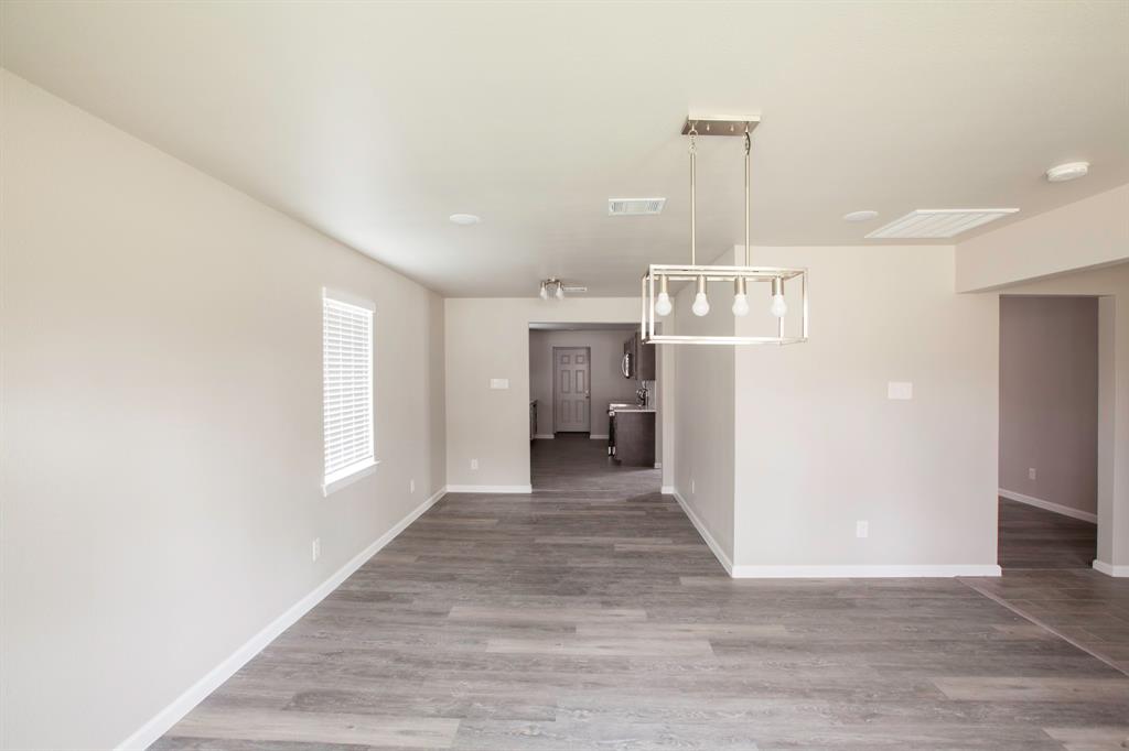 2386 Chart Drive Dallas, TX 75228 - Photo 11 of 40