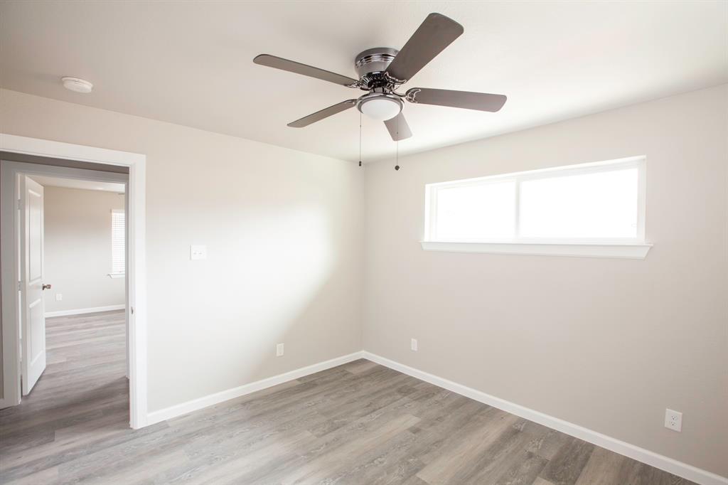 2386 Chart Drive Dallas, TX 75228 - Photo 16 of 40