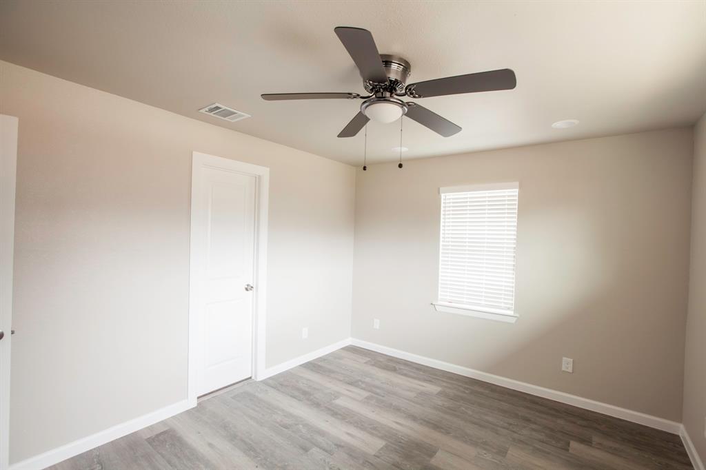 2386 Chart Drive Dallas, TX 75228 - Photo 19 of 40