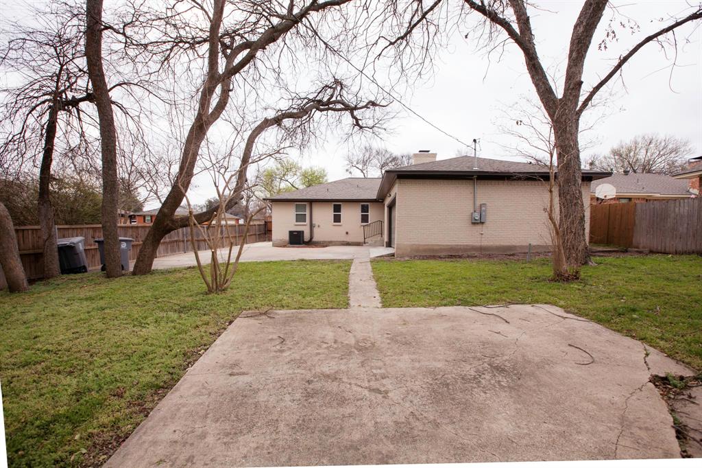 2386 Chart Drive Dallas, TX 75228 - Photo 6 of 40