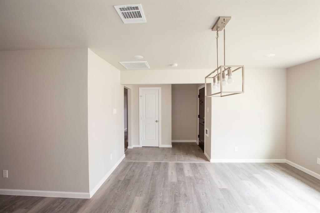 2386 Chart Drive Dallas, TX 75228 - Photo 10 of 40