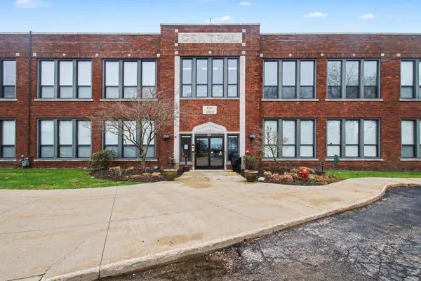 $269,900 | 500 Erie Street, Unit 204, South Haven, MI 49090