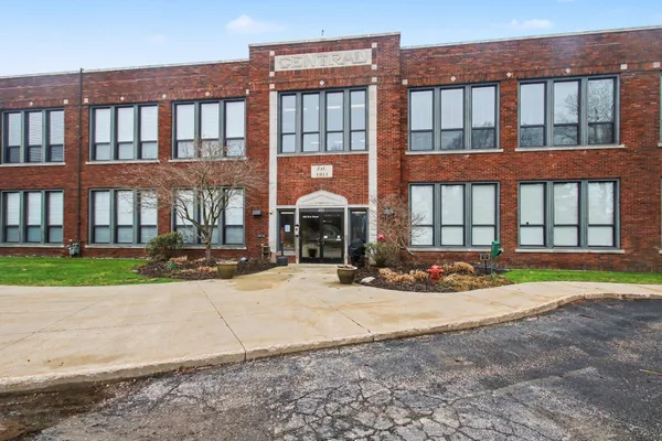 $269,900 | 500 Erie Street, Unit 204, South Haven, MI 49090