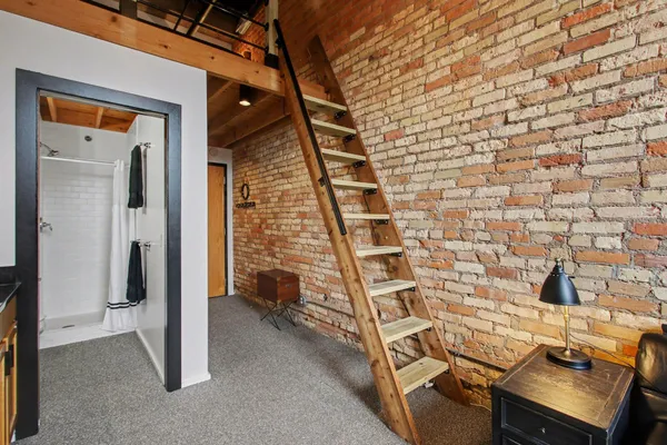 $269,900 | 500 Erie Street, Unit 204, South Haven, MI 49090
