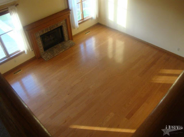 403 Hunters Ridge Auburn, IN 46706 - Photo 2 of 18 Gallery Image 2