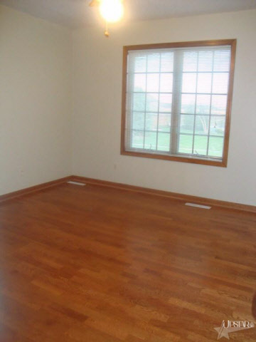 403 Hunters Ridge Auburn, IN 46706 - Photo 10 of 18 Gallery Image 10