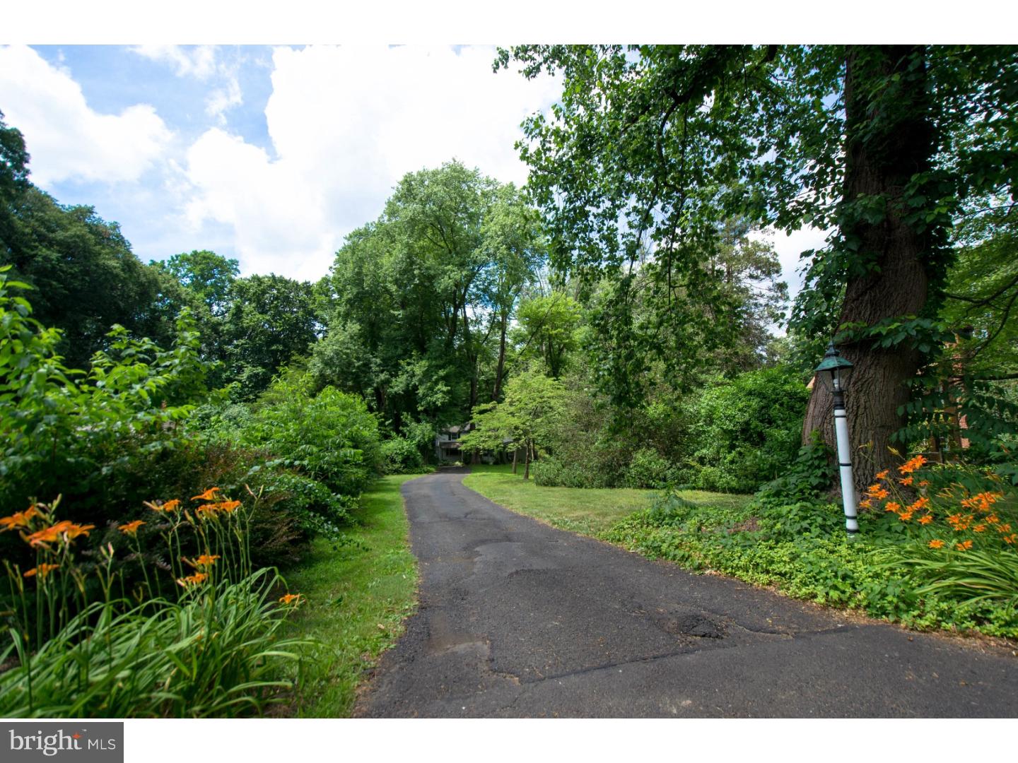 100 Fairhill Road Huntingdon Valley, PA 19006 - Photo 4 of 24 Gallery Image 4