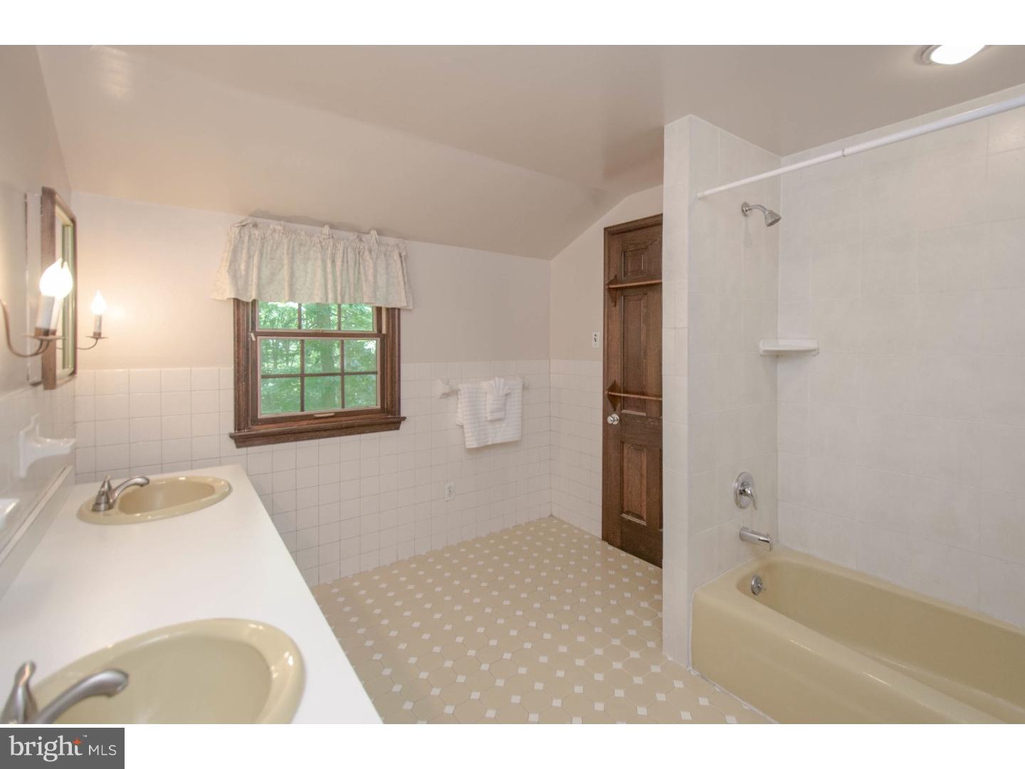 100 Fairhill Road Huntingdon Valley, PA 19006 - Photo 10 of 24 Gallery Image 10