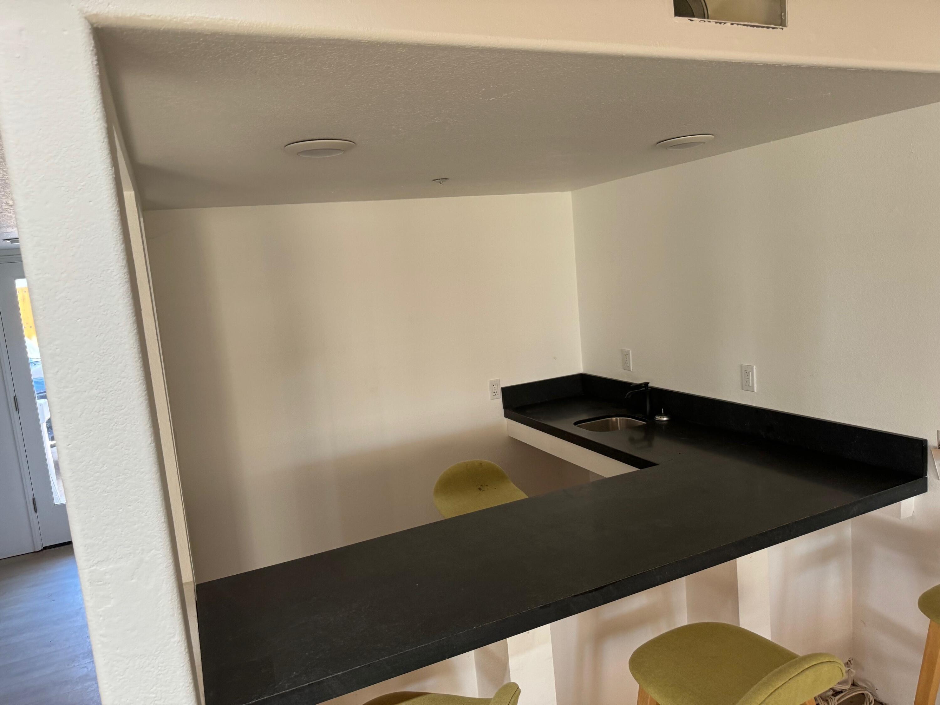 2140 Sweeney Road Lompoc, CA 93436 - Photo 29 of 63 Bar