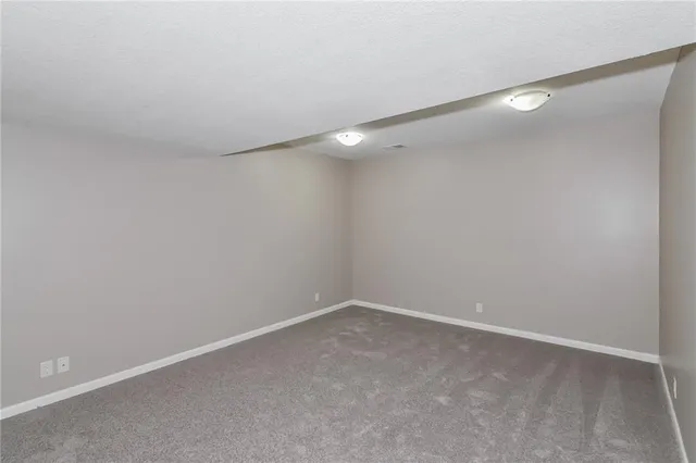 $2,470 | 1309 Northwest High View Drive, Grain Valley, MO 64029