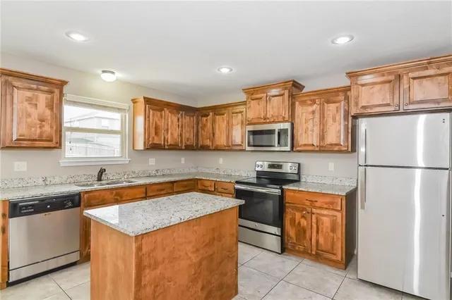 $2,470 | 1309 Northwest High View Drive, Grain Valley, MO 64029