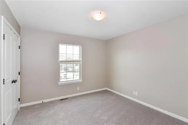 $2,470 | 1309 Northwest High View Drive, Grain Valley, MO 64029