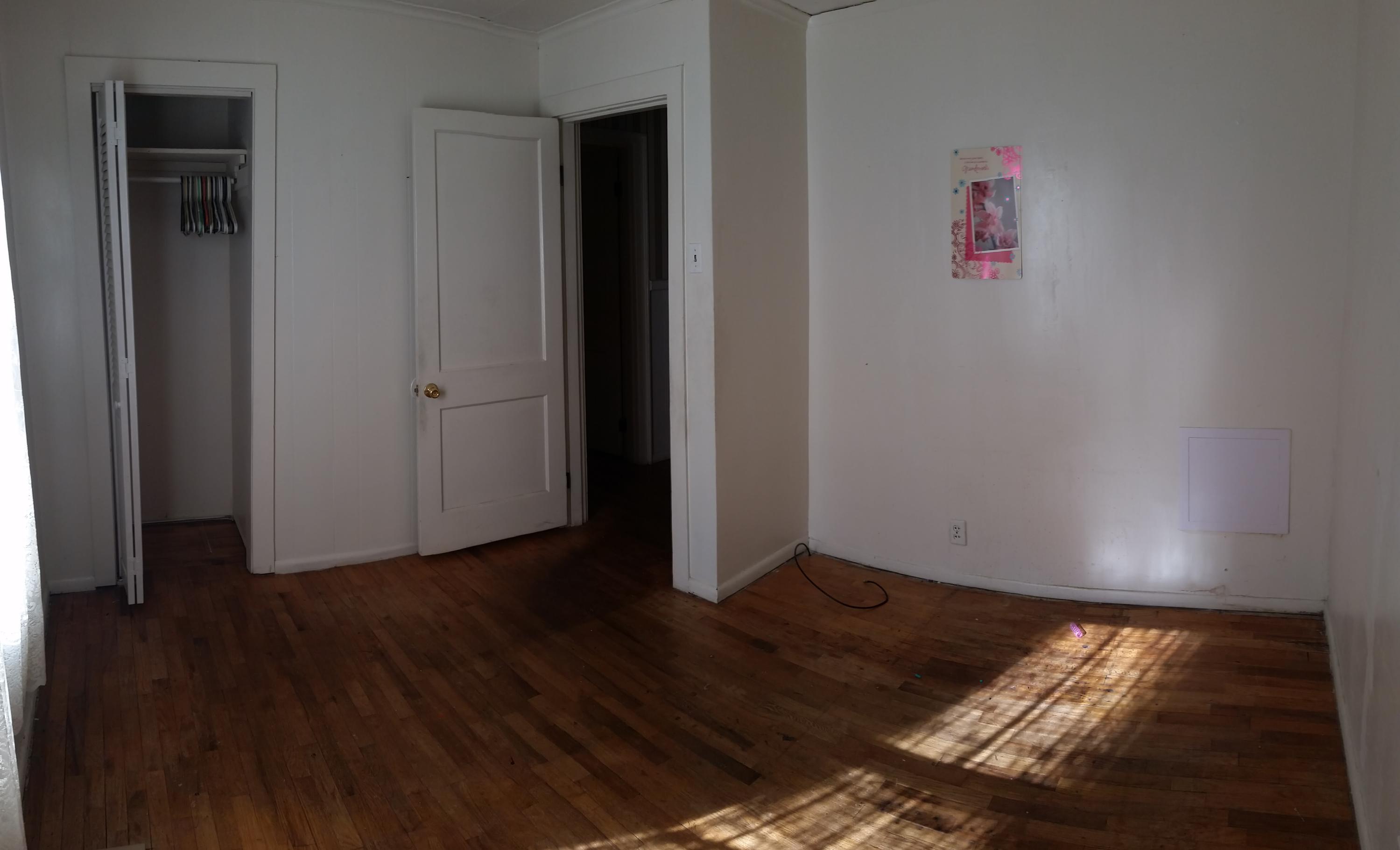 4906 Coster Road Knoxville, TN 37912 - Photo 12 of 20 2nd bedroom