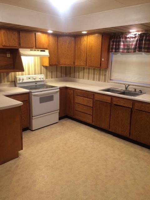 4906 Coster Road Knoxville, TN 37912 - Photo 8 of 20 eat in kitchen