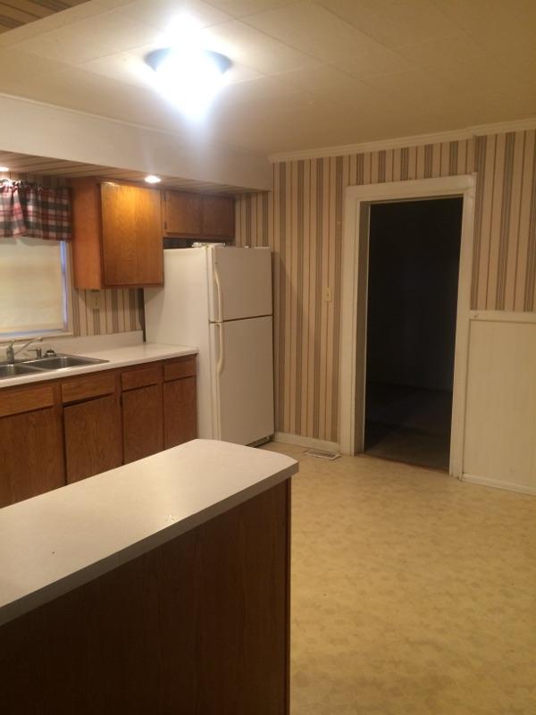 4906 Coster Road Knoxville, TN 37912 - Photo 9 of 20 eat in kitchen