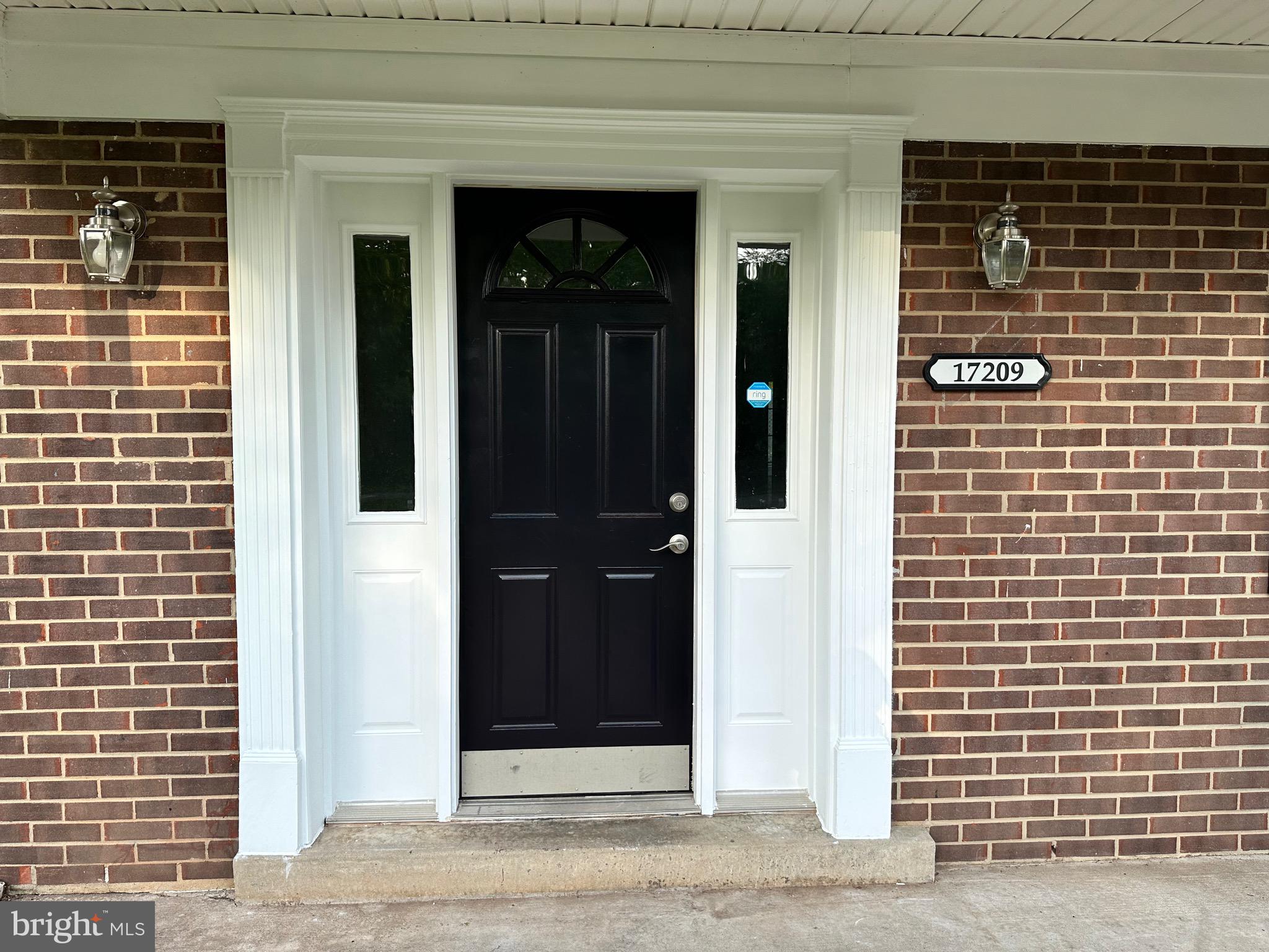 17209 Chiswell Road Poolesville, MD 20837 - Photo 3 of 21 a view of a door of a house