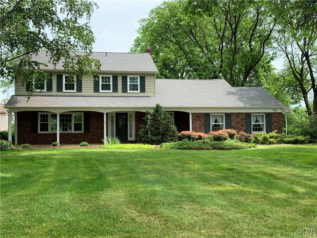 655 Yorkshire Road Bethlehem, PA 18017 - Photo 1 of 25 Gallery Image 1