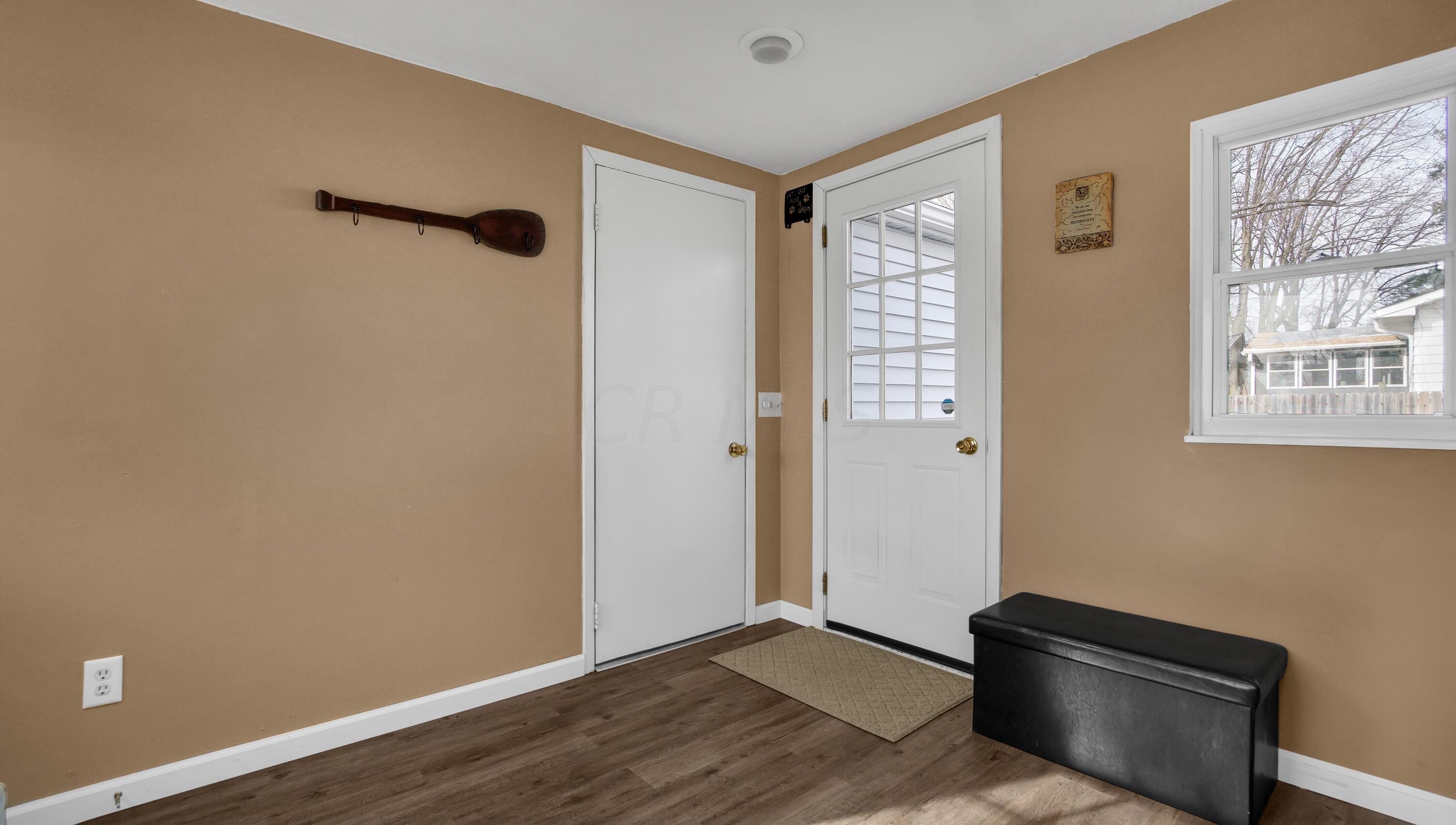 4251 Troy Road Delaware, OH 43015 - Photo 24 of 34 Mud Room