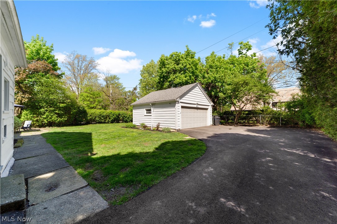 19901 Malvern Road Shaker Heights, OH 44122 - Photo 38 of 45