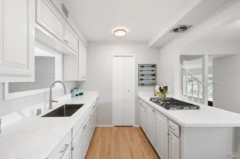 $1,395,000 | 35 Corte Alta, Novato, CA 94949