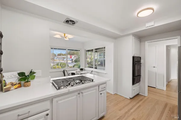 $1,395,000 | 35 Corte Alta, Novato, CA 94949