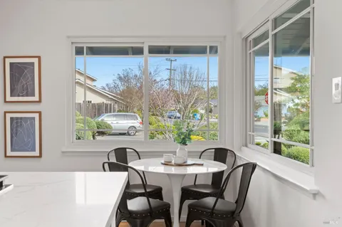 $1,395,000 | 35 Corte Alta, Novato, CA 94949