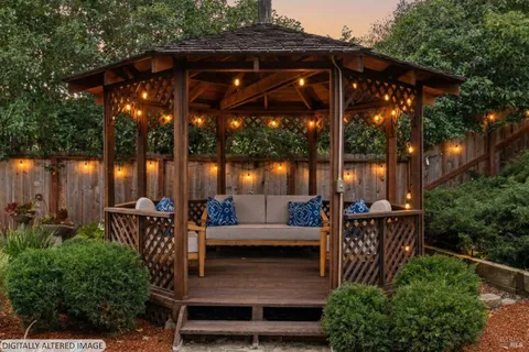 $1,395,000 | 35 Corte Alta, Novato, CA 94949