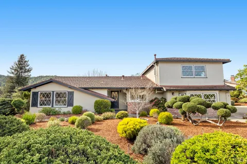 $1,395,000 | 35 Corte Alta, Novato, CA 94949