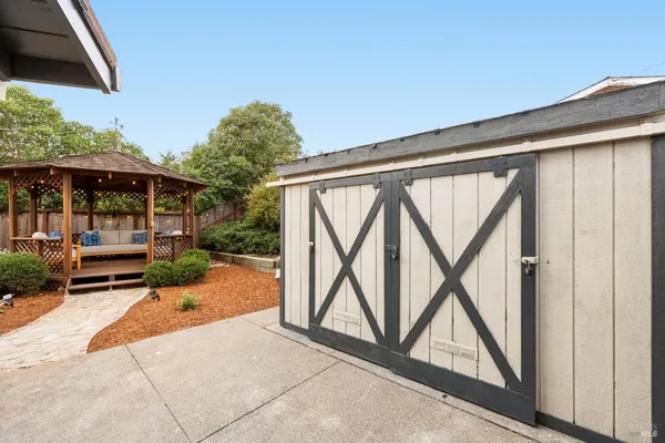 $1,395,000 | 35 Corte Alta, Novato, CA 94949