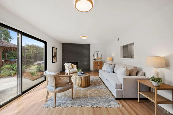 $1,395,000 | 35 Corte Alta, Novato, CA 94949