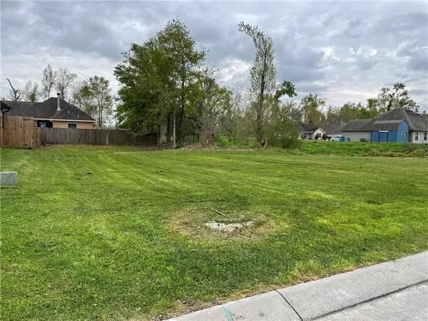 $59,000 | 405 Ashton Oaks Lane, Luling, LA 70070
