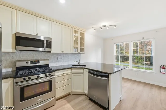 $599,900 | 71 Washington Court, Montville, NJ 07082