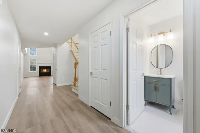 $599,900 | 71 Washington Court, Montville, NJ 07082