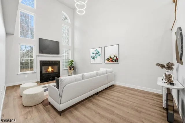 $599,900 | 71 Washington Court, Montville, NJ 07082