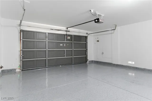 $1,925 | 6670 Cinnabar Coast Lane, North Las Vegas, NV 89084