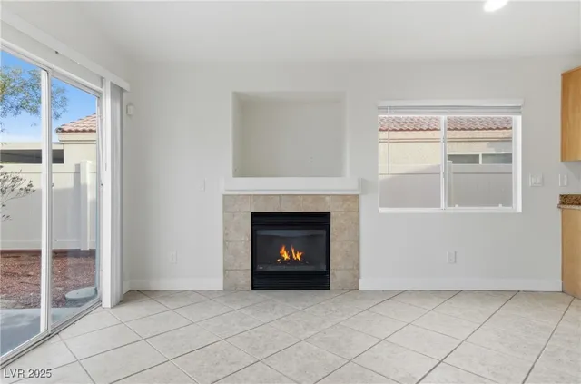 $1,925 | 6670 Cinnabar Coast Lane, North Las Vegas, NV 89084