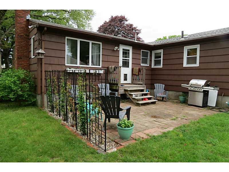 27 Hobbs Road Warwick, RI 02889 - Photo 17 of 17 Exterior Back.