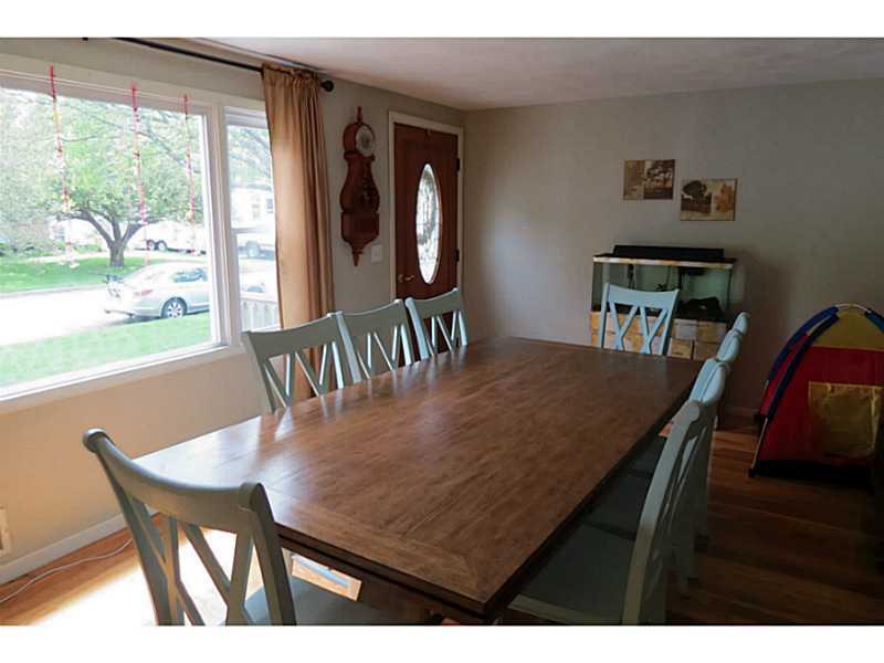 27 Hobbs Road Warwick, RI 02889 - Photo 2 of 17 Dining Room.