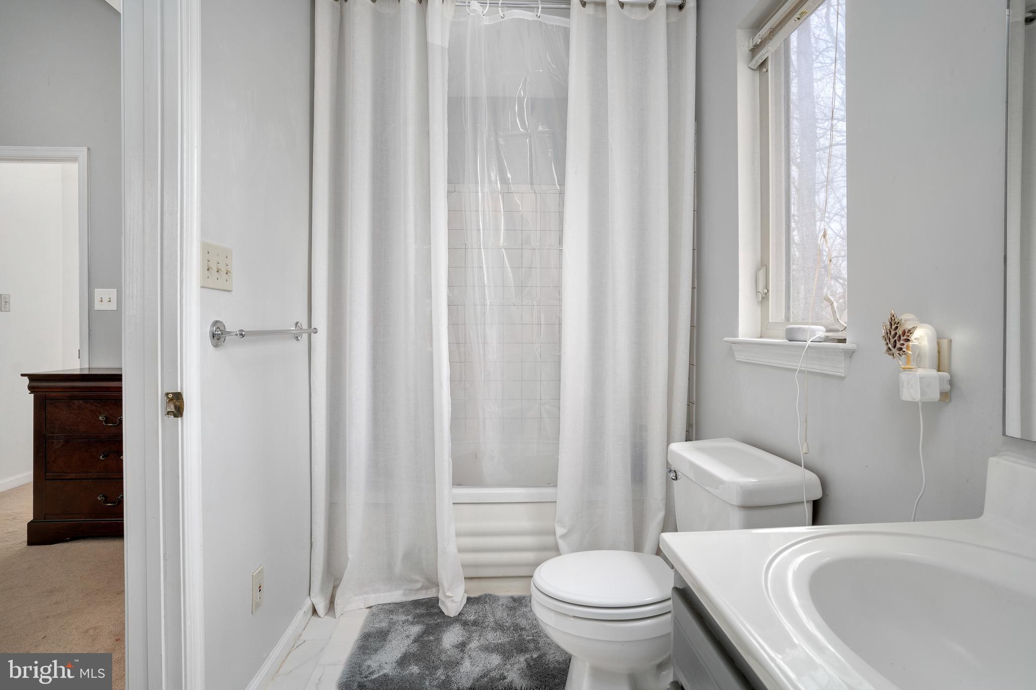 527 High Knob Road Front Royal, VA 22630 - Photo 14 of 31 Primary Bathroom