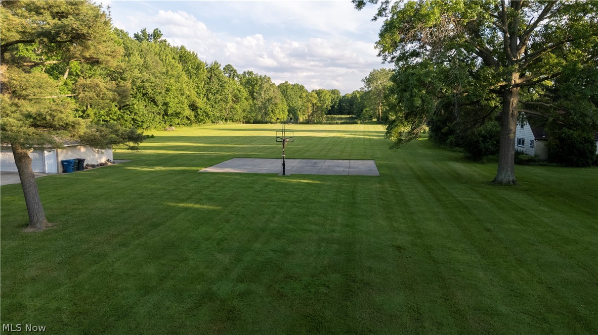 27403 Cook Road Olmsted Falls, OH 44138 - Photo 31 of 35