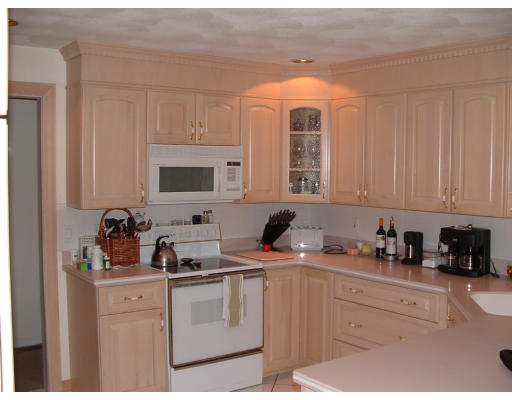 36 Raffaele Drive Waltham, MA 02452 - Photo 8 of 12 Gallery Image 8