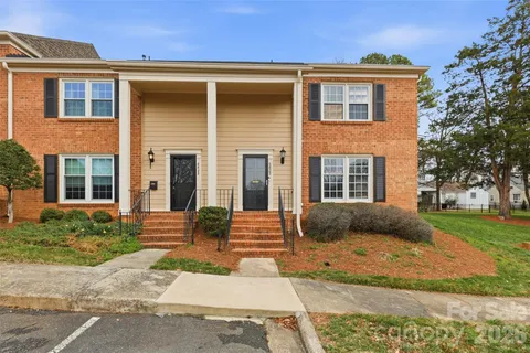 $465,000 | 6825 Constitution Lane, Charlotte, NC 28210