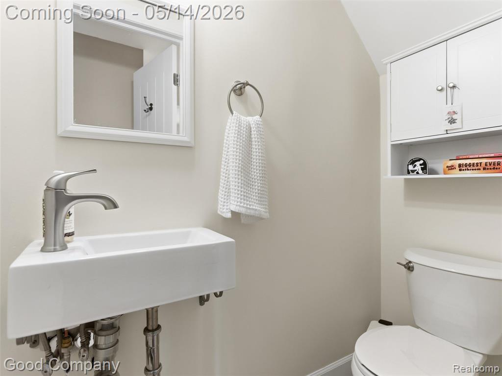 3392 Grant Road Rochester Hills, MI 48309 - Photo 31 of 56 Gallery Image 31