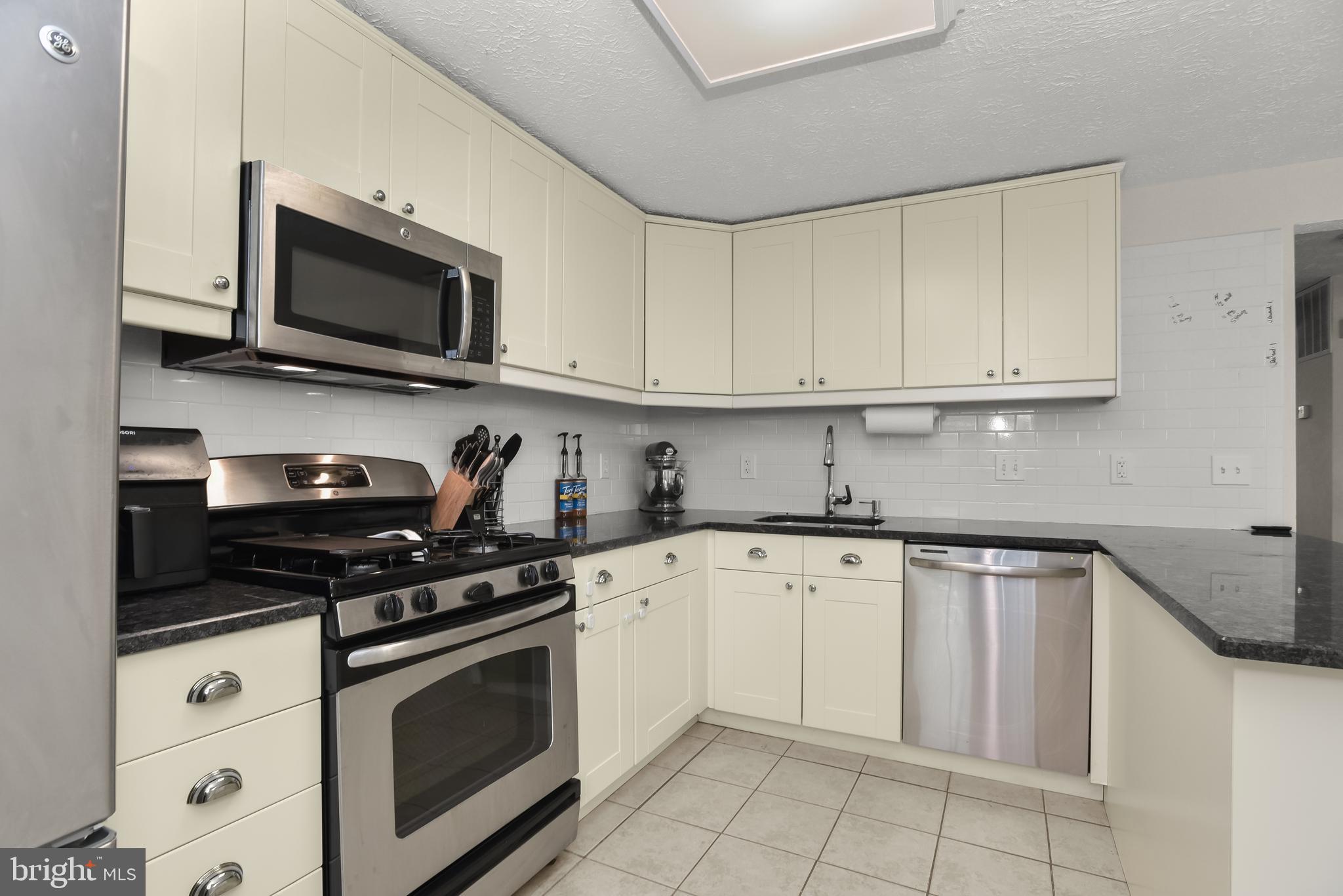 2490 Warm Spring Way Odenton, MD 21113 - Photo 12 of 50 Kitchen
