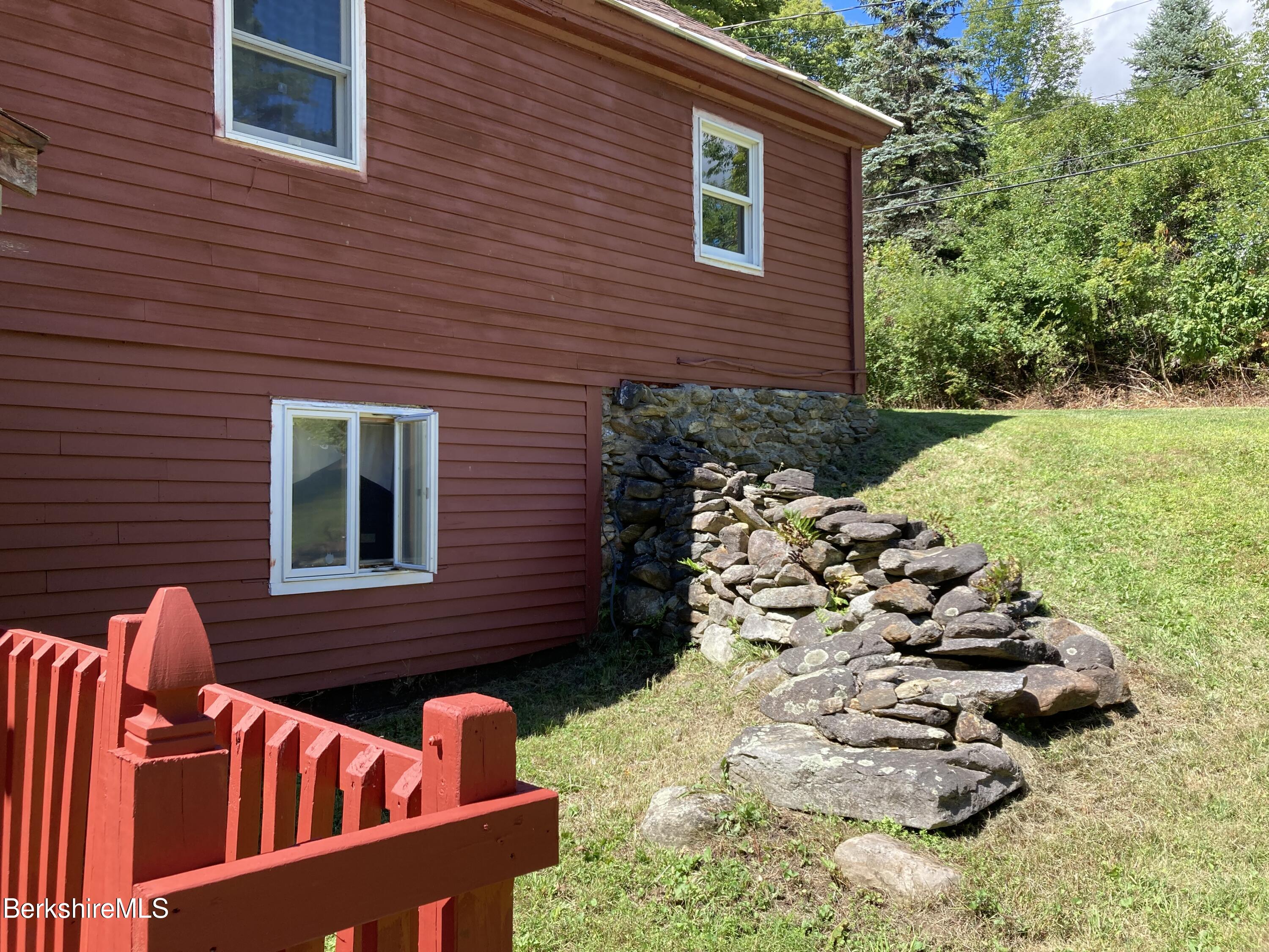 105 County Road Becket, MA 01223 - Photo 6 of 69 6th