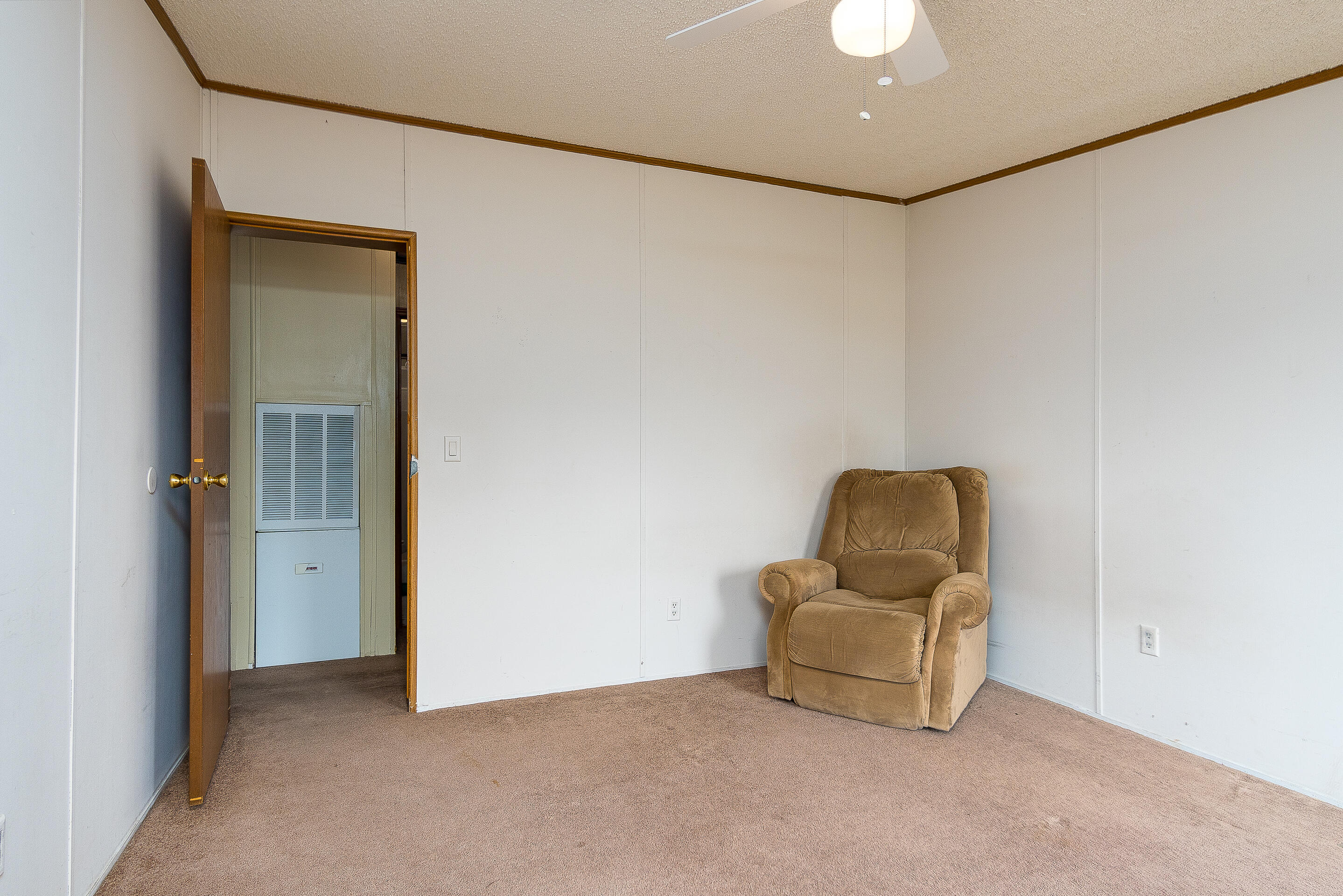 111 Twin Pond Road Limestone, TN 37681 - Photo 19 of 26 interior-18